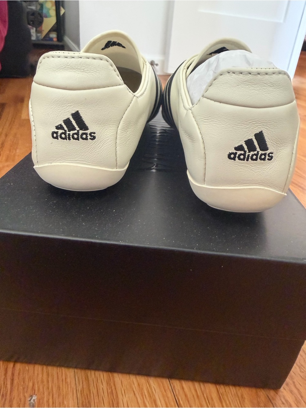 Adidas x Pharrell Virginia Vario Flat Earther Sneaker NIB - Picture 3 of 3